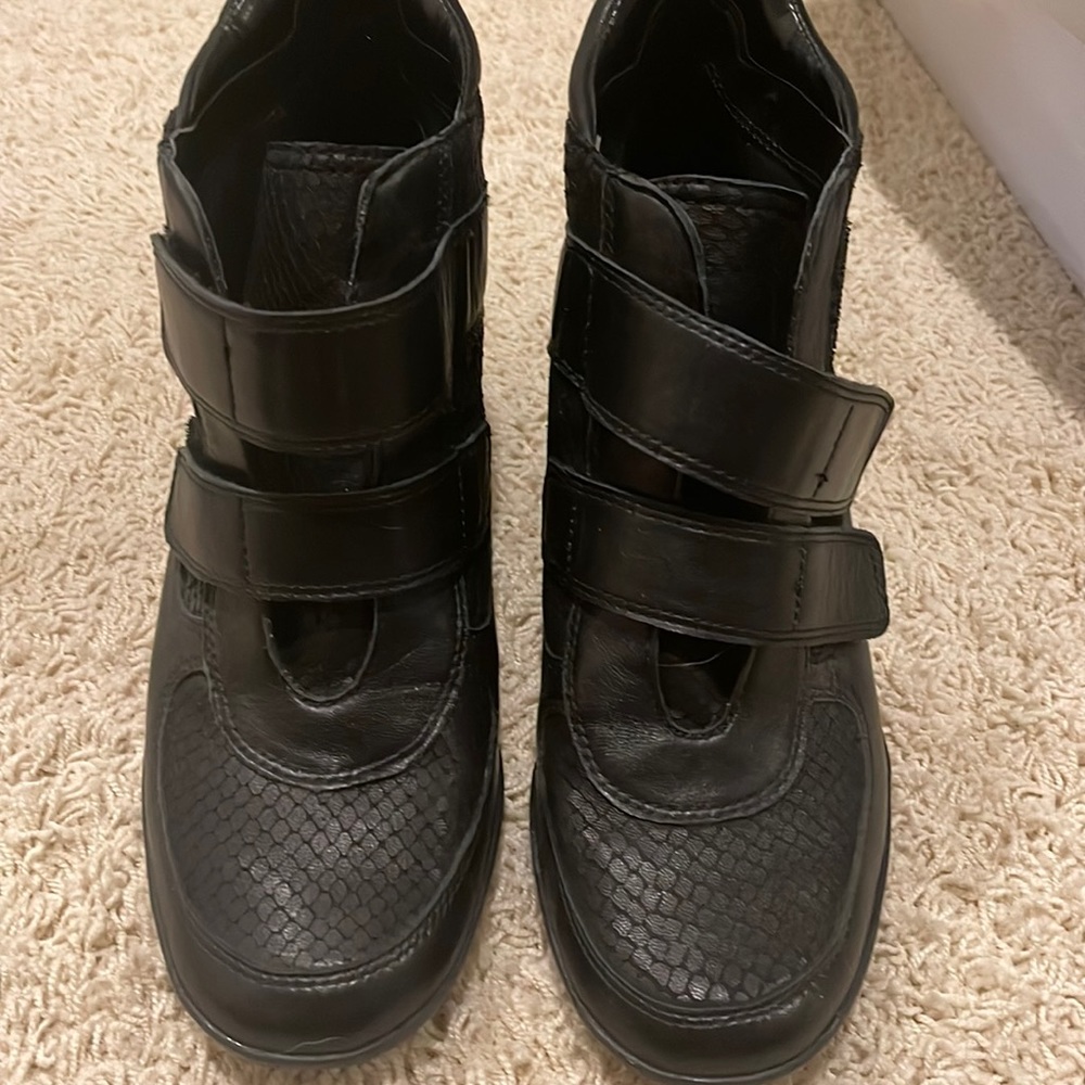 Aerosols Heel Rest